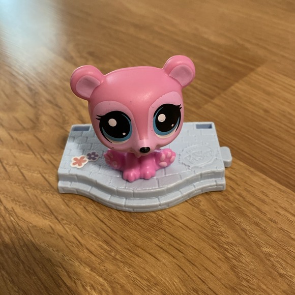 2015 McDonald's Littlest Pet Shop LPS Pink Bear Happy Meal Toy - Picture 1 of 5